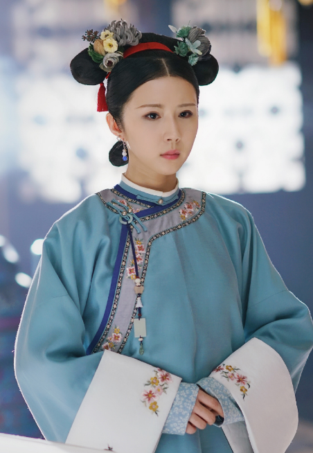 扒扒《延禧攻略》六大妃嫔的贴身侍女，她曾扬言要超过巩俐章子怡