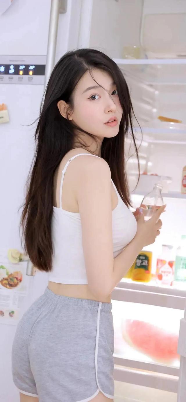 超级精品高清小姐姐照片（无水印）点赞收藏吧