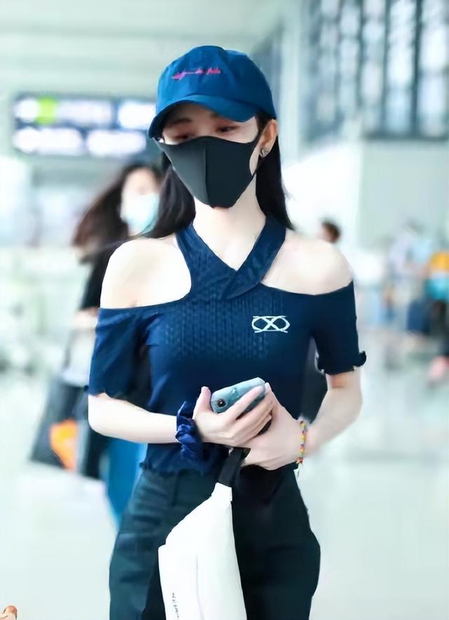 6位身材颜值不对等的女星：看脸风情万种，身材却干瘪成硬伤