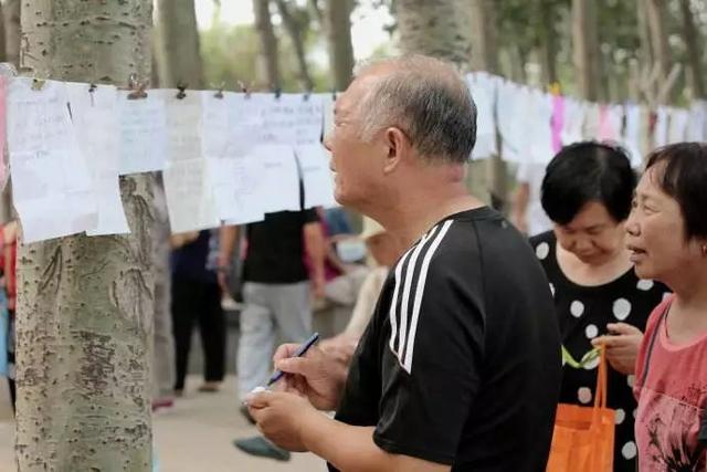 为给女儿征婚，我决定去清真寺公益婚介所碰碰运气｜有故事的人