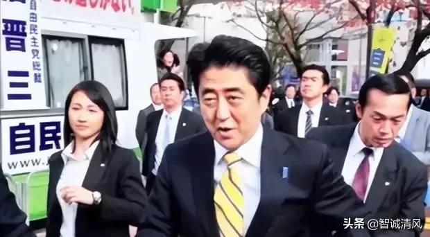 安倍晋三的贴身女保镖有多厉害,为什么她没能保住主人的性命?