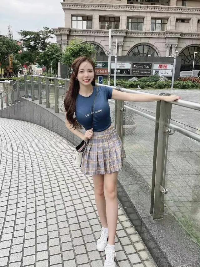 Hot美女写真图片杂集，有你喜欢的类型吗？