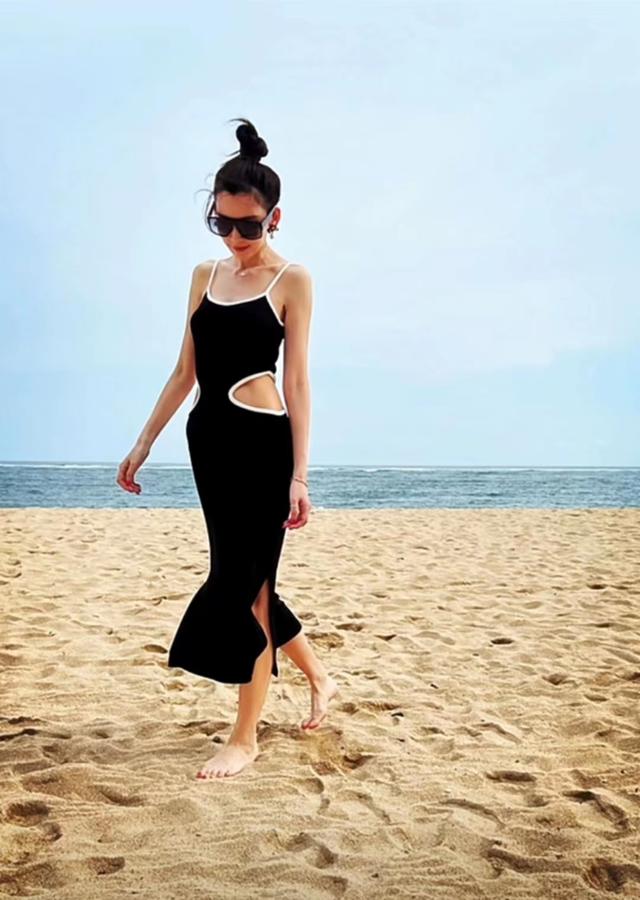 春天到!20位女明星秀好身材,水蛇腰蜜桃臀马甲线,状态集体回春