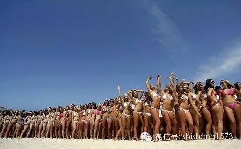 超赞！1010 名穿着比基尼泳装的美女