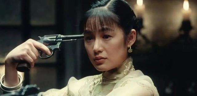 杨幂的胸，许晴的臀，秦岚的身材，这几位中年女星谁能顶得住？