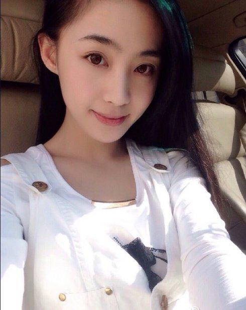 扒扒《延禧攻略》六大妃嫔的贴身侍女，她曾扬言要超过巩俐章子怡