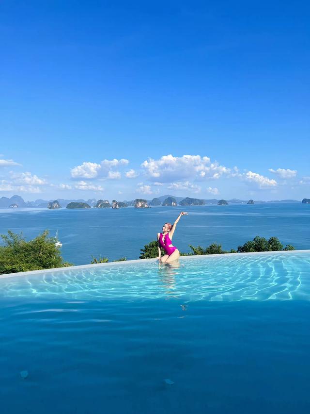 春天到!20位女明星秀好身材,水蛇腰蜜桃臀马甲线,状态集体回春