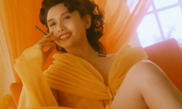 “三级女王”邱淑贞:16岁出道,23岁一脱成名,31岁退圈