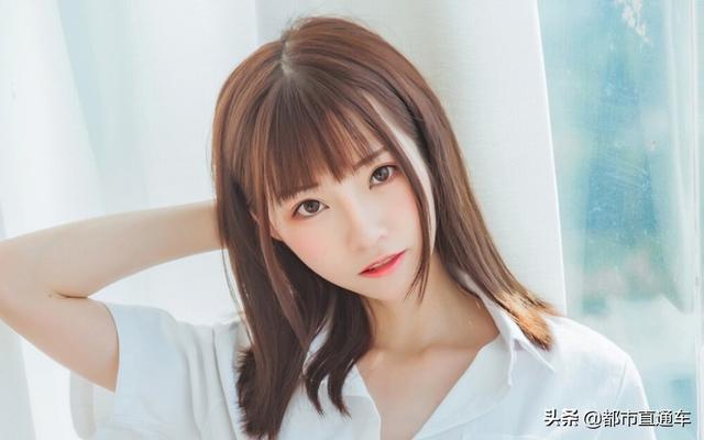 秀下衣失踪的长腿清纯美女艺术图片写真