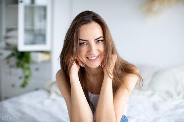 女性自己“用手”会怎么样？是否会破坏处女膜？正确认识很重要