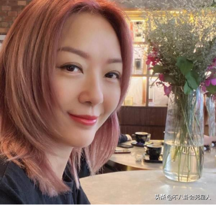 TVB的熟女们,年近半百不打针、不整容,个个美得很自然