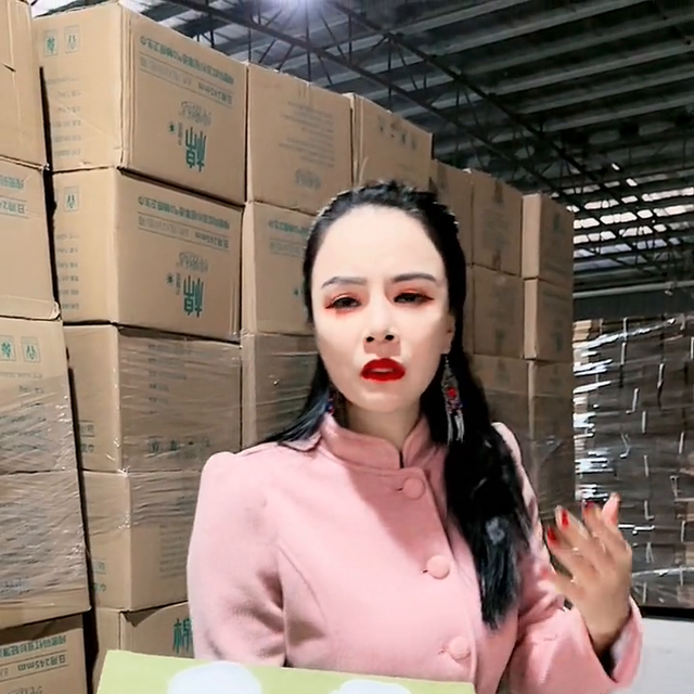 你们来大姨妈一般多久换一个姨妈巾？以前舍不得用，我都一...