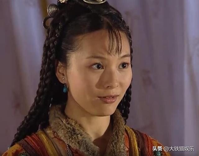 在一群美女中演“第一美人”还能出彩，只服这5位女星，个个惊艳
