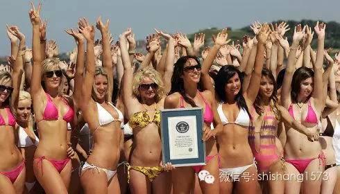 超赞！1010 名穿着比基尼泳装的美女