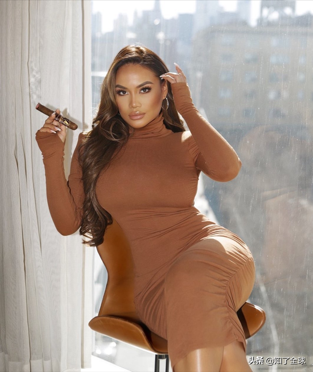 菲律宾美女精致的面容、凹凸的身材，还有一个人们都喜欢的优点