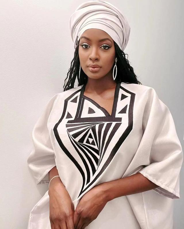 2022全球最美的10张脸：寡姐仅第7，中国3人入选，其中一人排第2