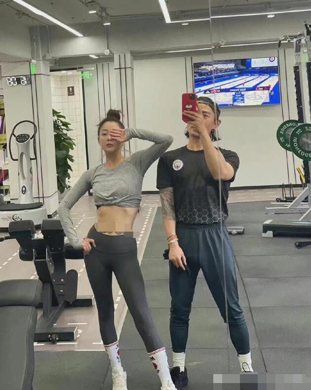 杨幂的胸，许晴的臀，秦岚的身材，这几位中年女星谁能顶得住？