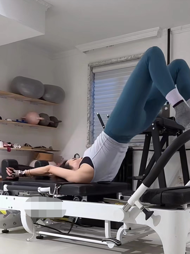 春天到!20位女明星秀好身材,水蛇腰蜜桃臀马甲线,状态集体回春