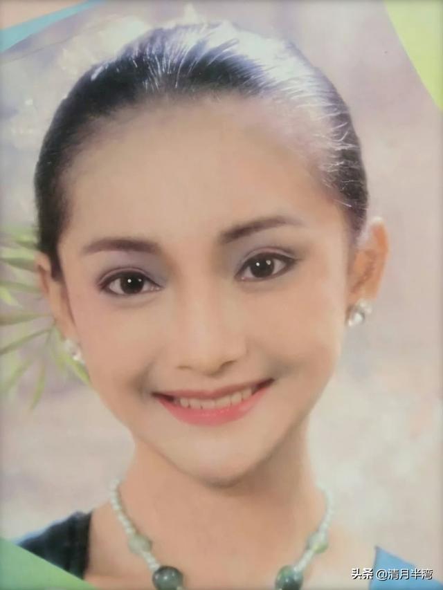 好山好水出美人，9位江南古典美女，肤如凝脂，一个赛一个漂亮