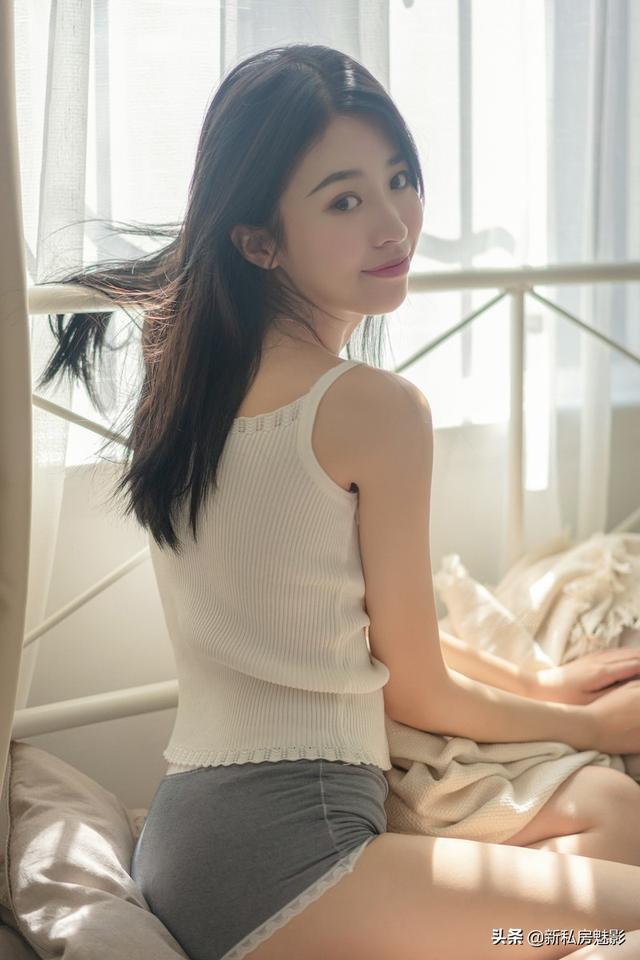 私房照，超短裤美女，长腿诱惑写真