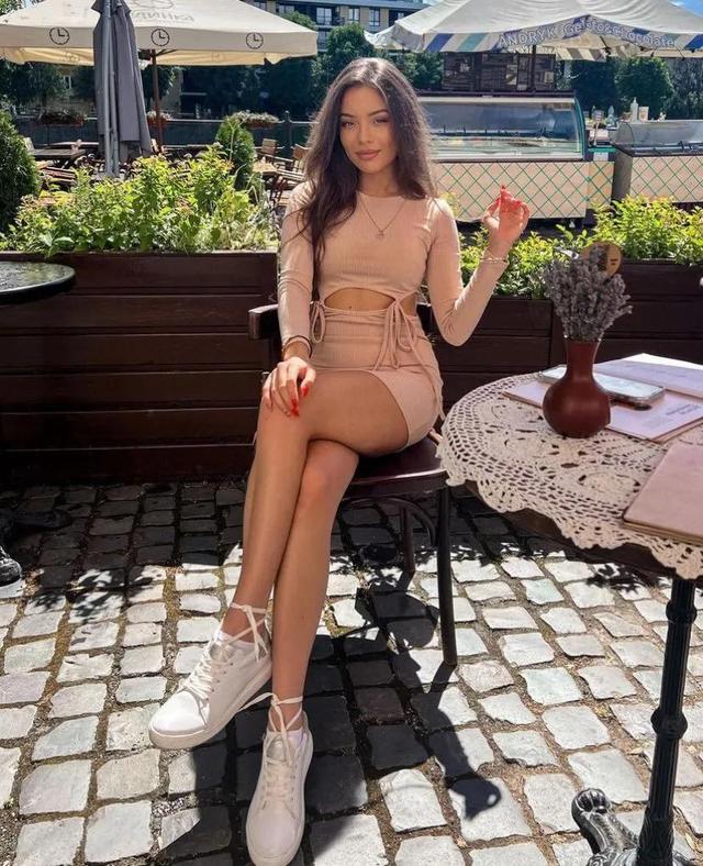 外国美女性感高清写真第十五期
