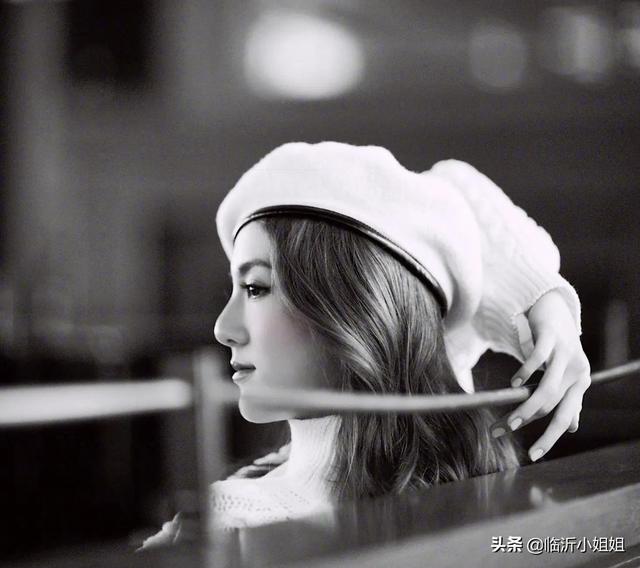 吴千语，高颜值的混血美女，性感又清纯的气质，太美啦