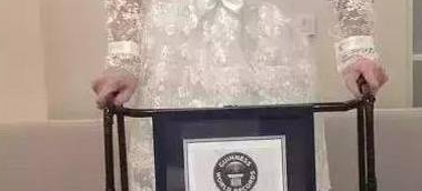 17岁少女高达2米,身高打破吉尼斯纪录