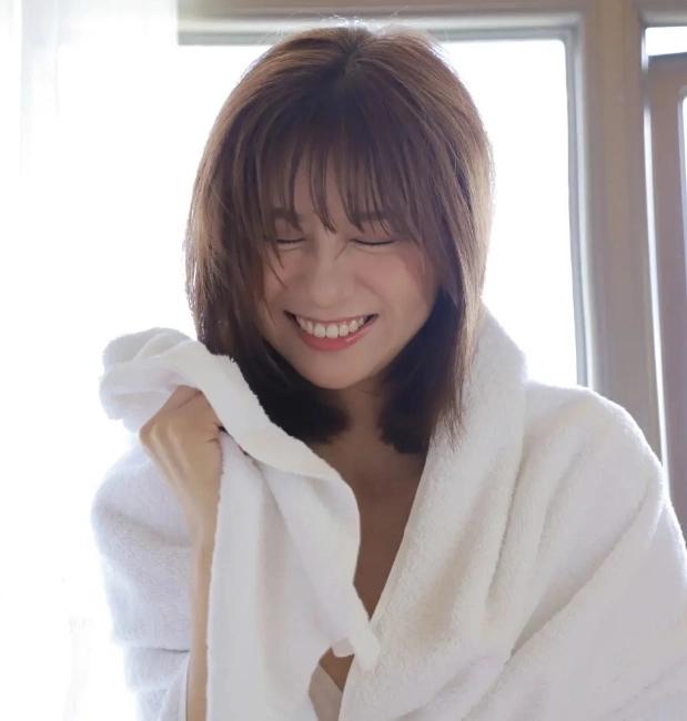 为什么有的女人身上有香味？不是“体香”，业内人士告诉你真相
