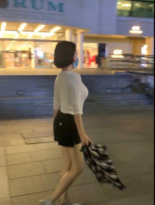 许晴的臀、殷桃的腰、余男的嘴,这几位中年女星性感起来简直要命