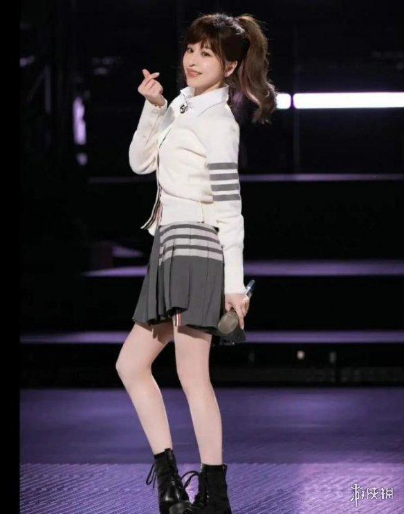 前有刘畊宏女孩 后有王心凌男孩 满满一代网友青春回忆