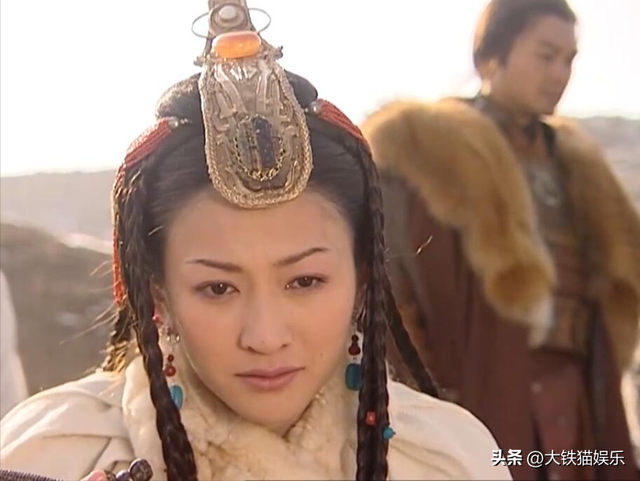 在一群美女中演“第一美人”还能出彩，只服这5位女星，个个惊艳