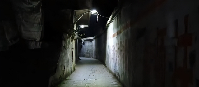 武汉变态狂魔段国成，作案70多起专对女子下手，只为满足变态心理