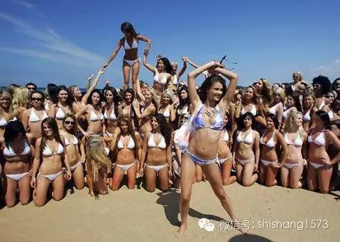 超赞！1010 名穿着比基尼泳装的美女
