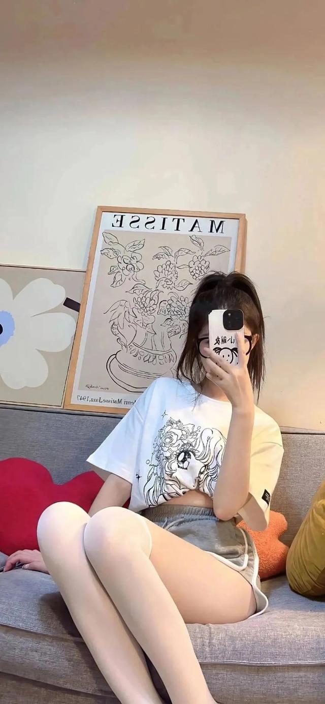 超级精品高清小姐姐照片（无水印）点赞收藏吧