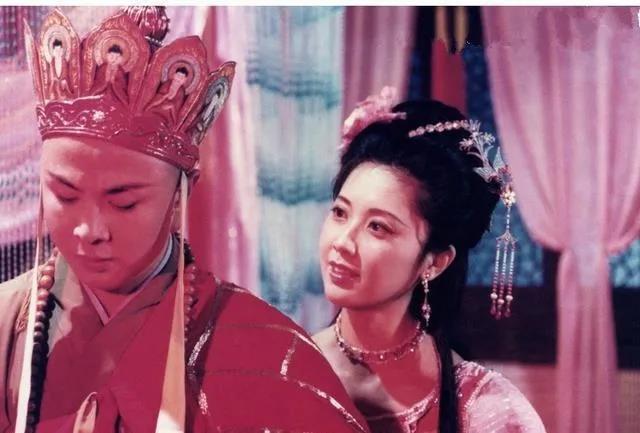 86版《西游记》美女如云，只有她艳压群芳，女儿国国王成一代经典