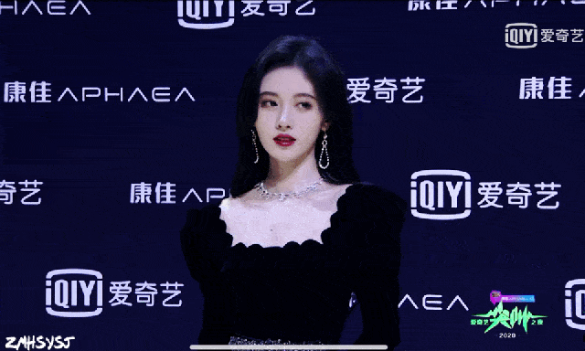 后天美女鞠婧祎