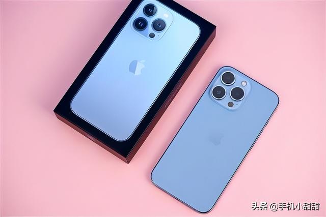 送女朋友什么手机好?这4款颜值高拍照好能玩游戏,她一定会喜欢