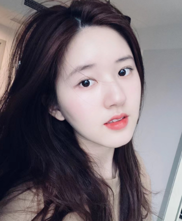 娱记曝某95后清纯女星拍一部戏睡一个男主，赵露思虞书欣无奈躺枪