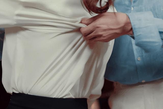 袭胸、摸腿、被偷窥，国产剧里的“糖”，让多少女演员受“工伤”