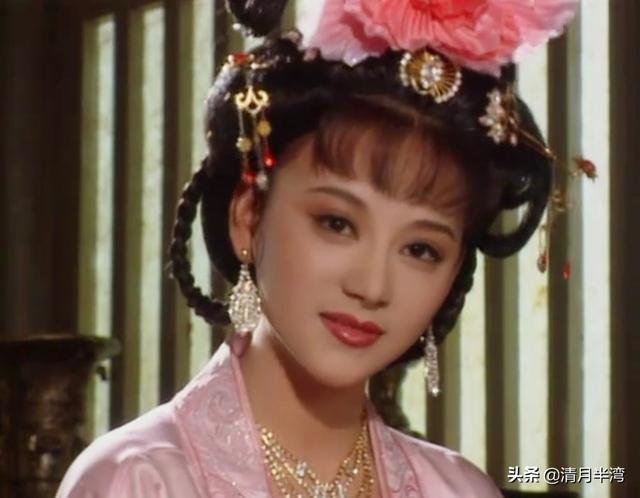 好山好水出美人，9位江南古典美女，肤如凝脂，一个赛一个漂亮