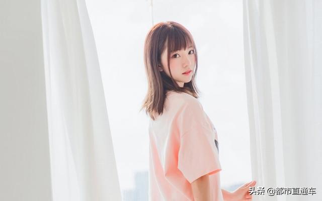 秀下衣失踪的长腿清纯美女艺术图片写真
