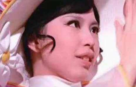 风靡万千美男子的艳星,她是美女间谍,还是中国卫星导航之母