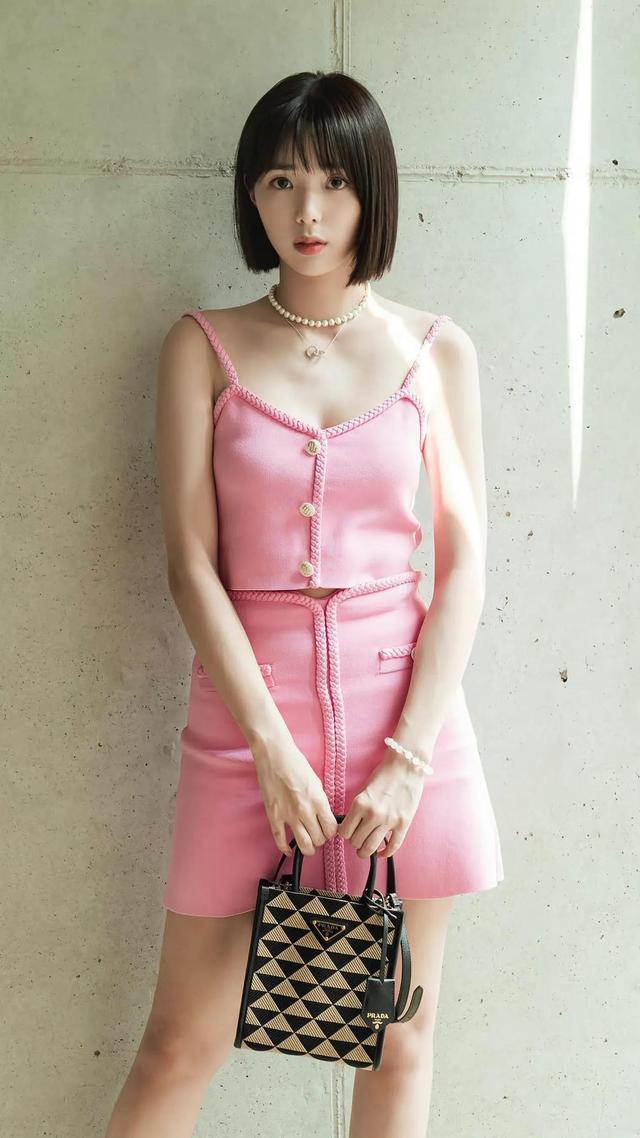 美女姐姐高清壁纸｜很有质感哦