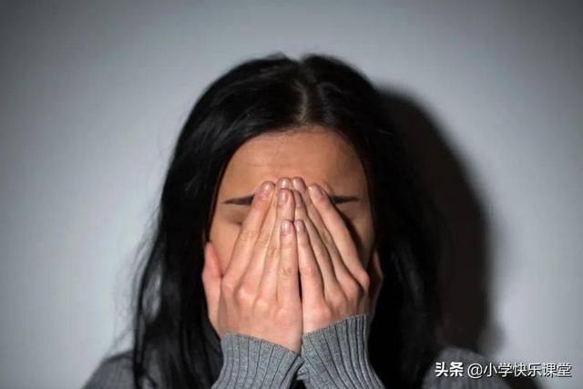 小学生优秀作文赏析——《他哭了》作文450字（精选范文3篇）