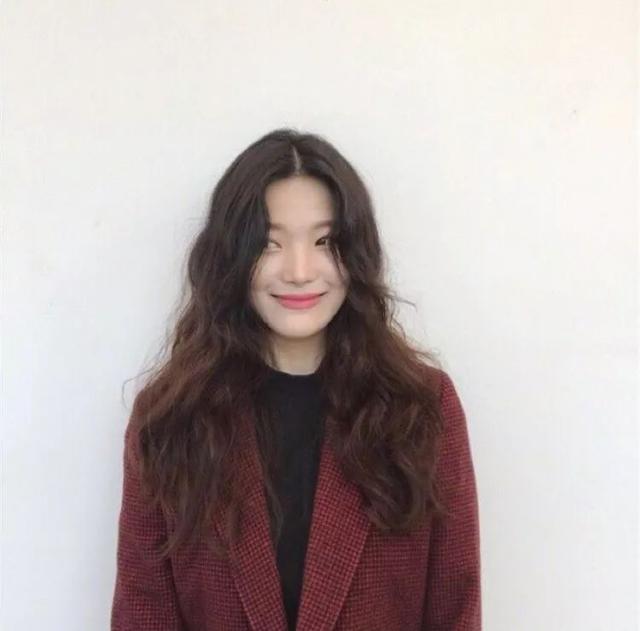 发型｜脸大的女生，适合什么样的刘海？