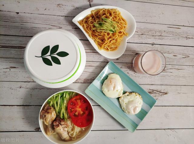 女性开始衰老的表现：3松2大1处毛增多，若没有，别害羞是好事