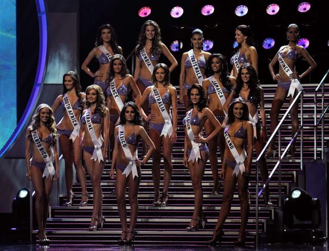 世界上最美的女孩,穿泳装是什么样