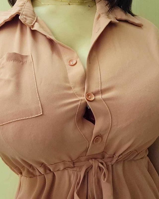 总是不爱扣扣子?JKF 女郎「大萌妹子」上传2张照片 网一看全懂了