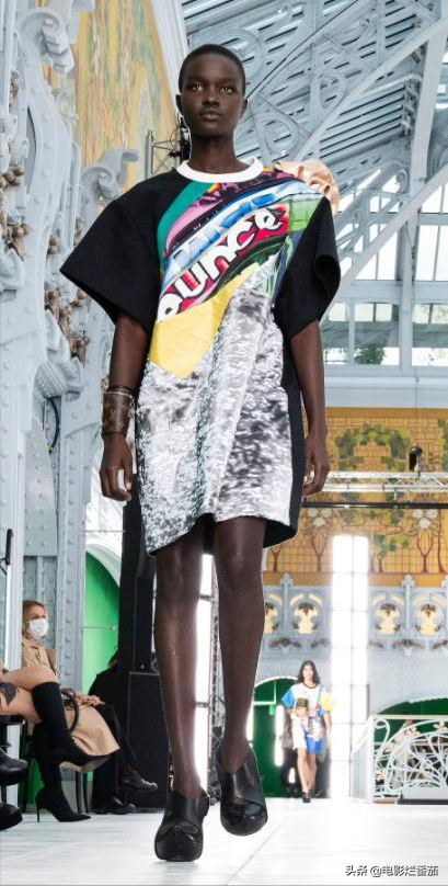 9名超模“黑美黑美”,有的面孔精致,有的是“十头身”美女