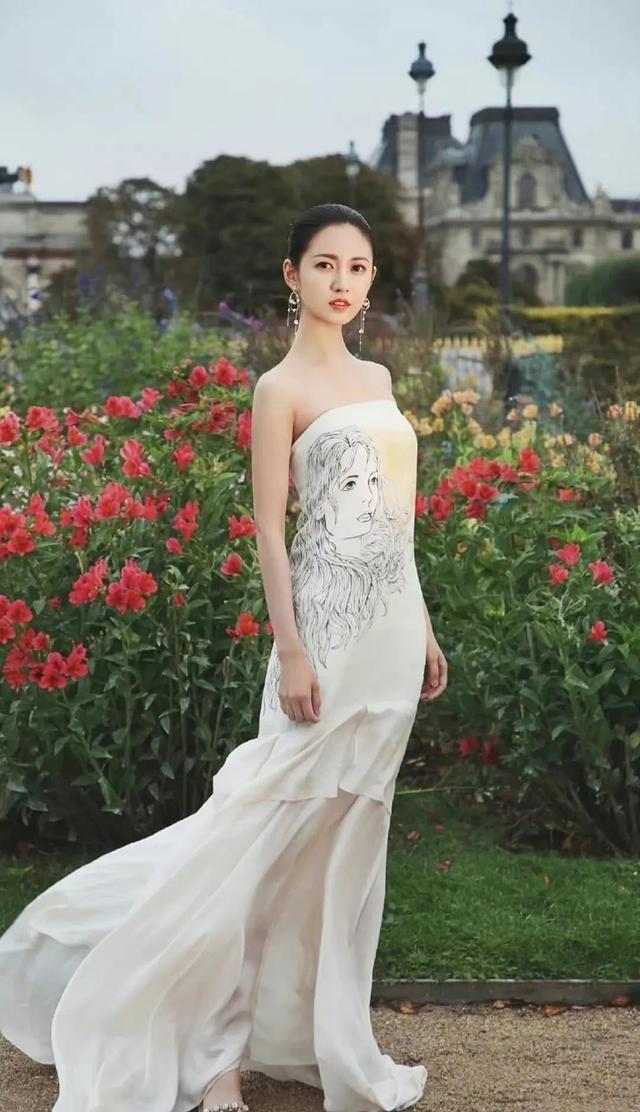 四川美女陈钰琪